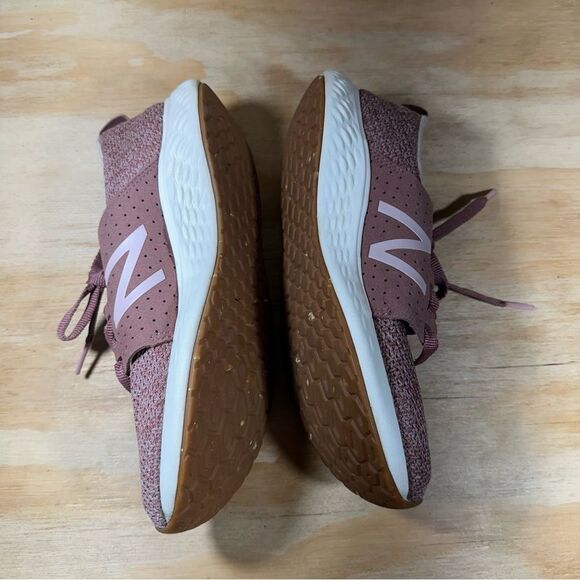 New Balance Fresh Foam Mauve Sneakers Women’s Size 7.5 - Picture 4 of 8